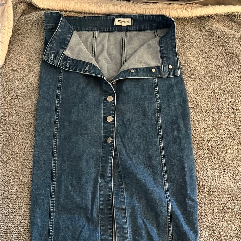 Madewell Denim Women's button front midi skirt